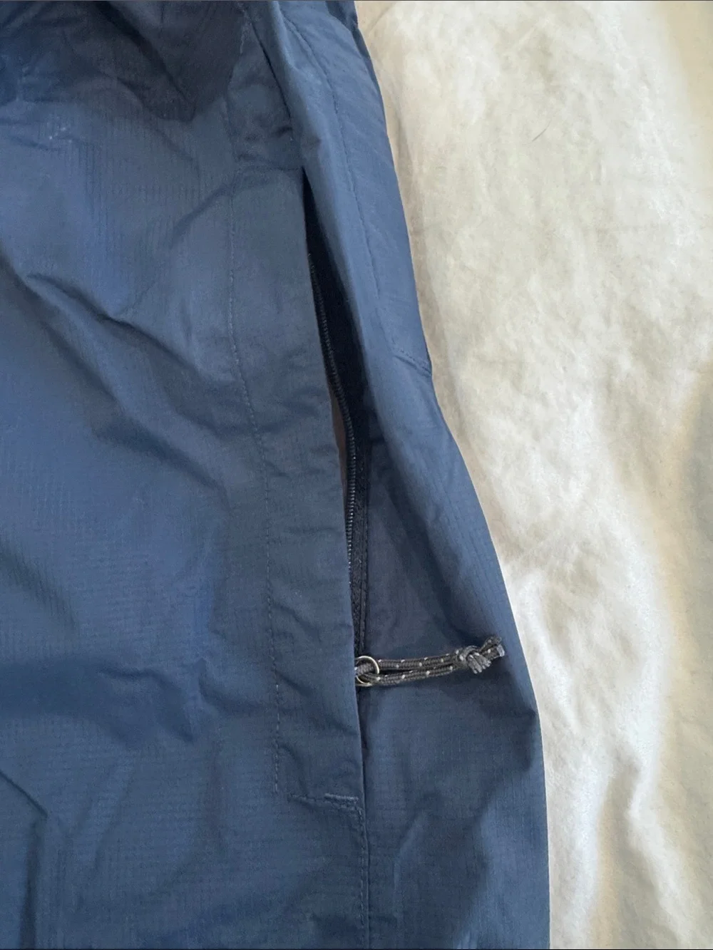 The North Face Men’s Navy Blue Hooded Rain Resistant Jacket